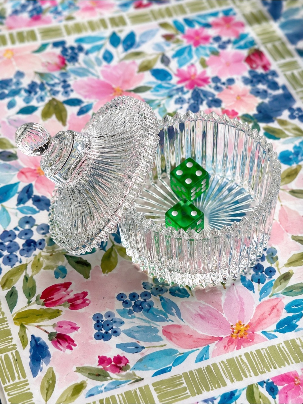 Mahjong Tiles Crystal Vintage glass style Dice Dish with Lid Pagoda